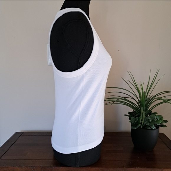 Reflex Set Of 3 Tanks Racer Back Ribbed Seamless Grey White Blue Size Small - Picture 3 of 14